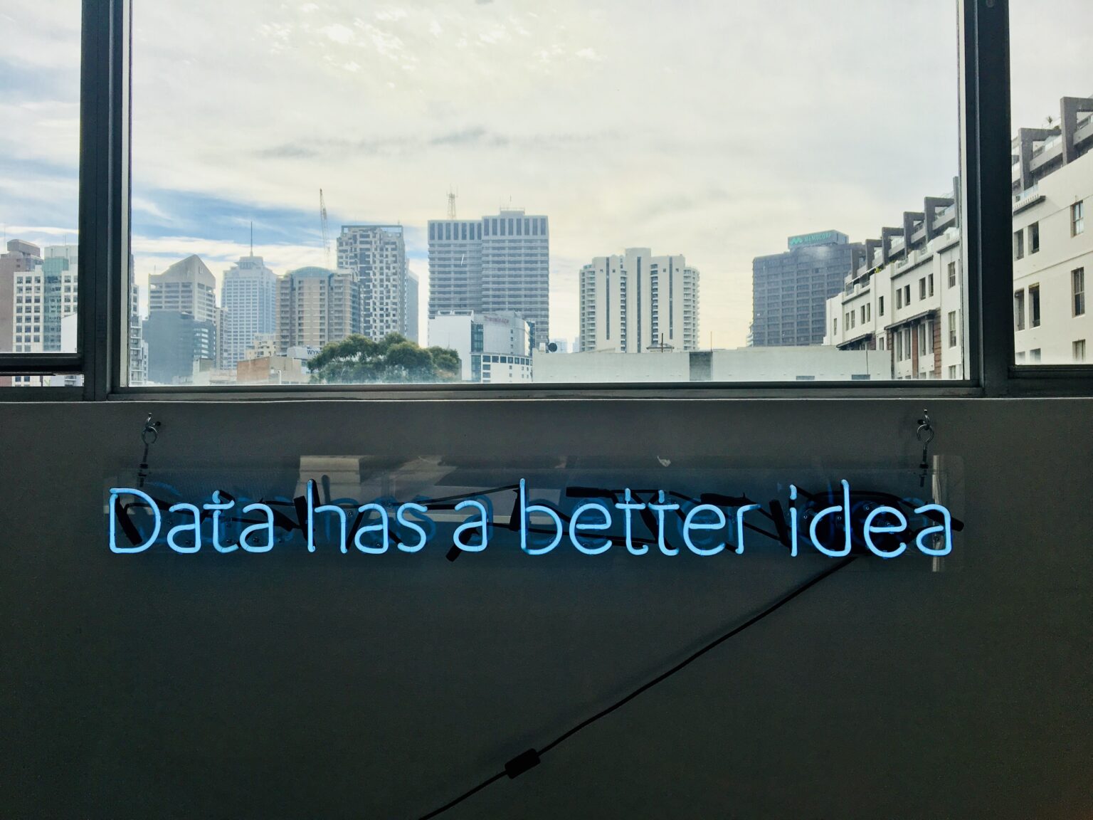 Data picture with window